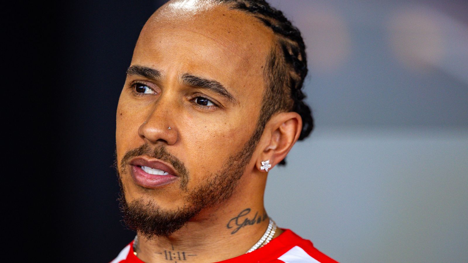 'Lots of people trying to retire me' - Hamilton confirms Ferrari contract for 2027 thumbnail