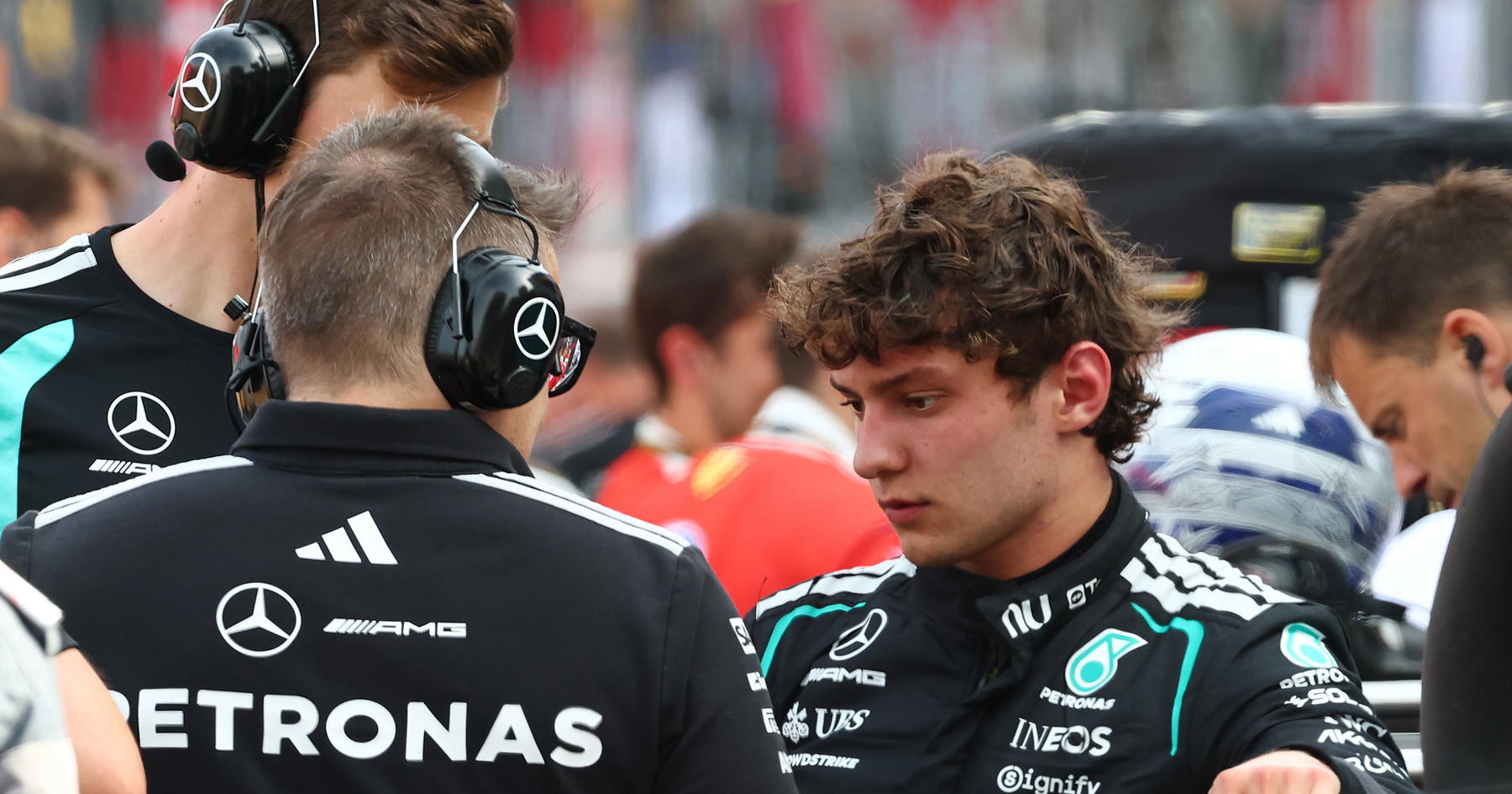 Toto Wolff hails Mercedes 'superstar' keeping Kimi Antonelli in check source thumbnail