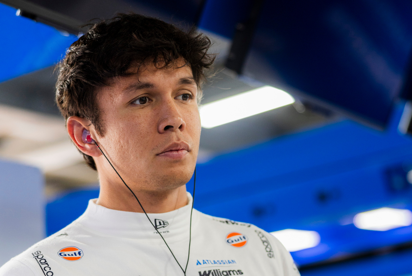 Albon issues grim outlook on Williams' Austrian chances source thumbnail