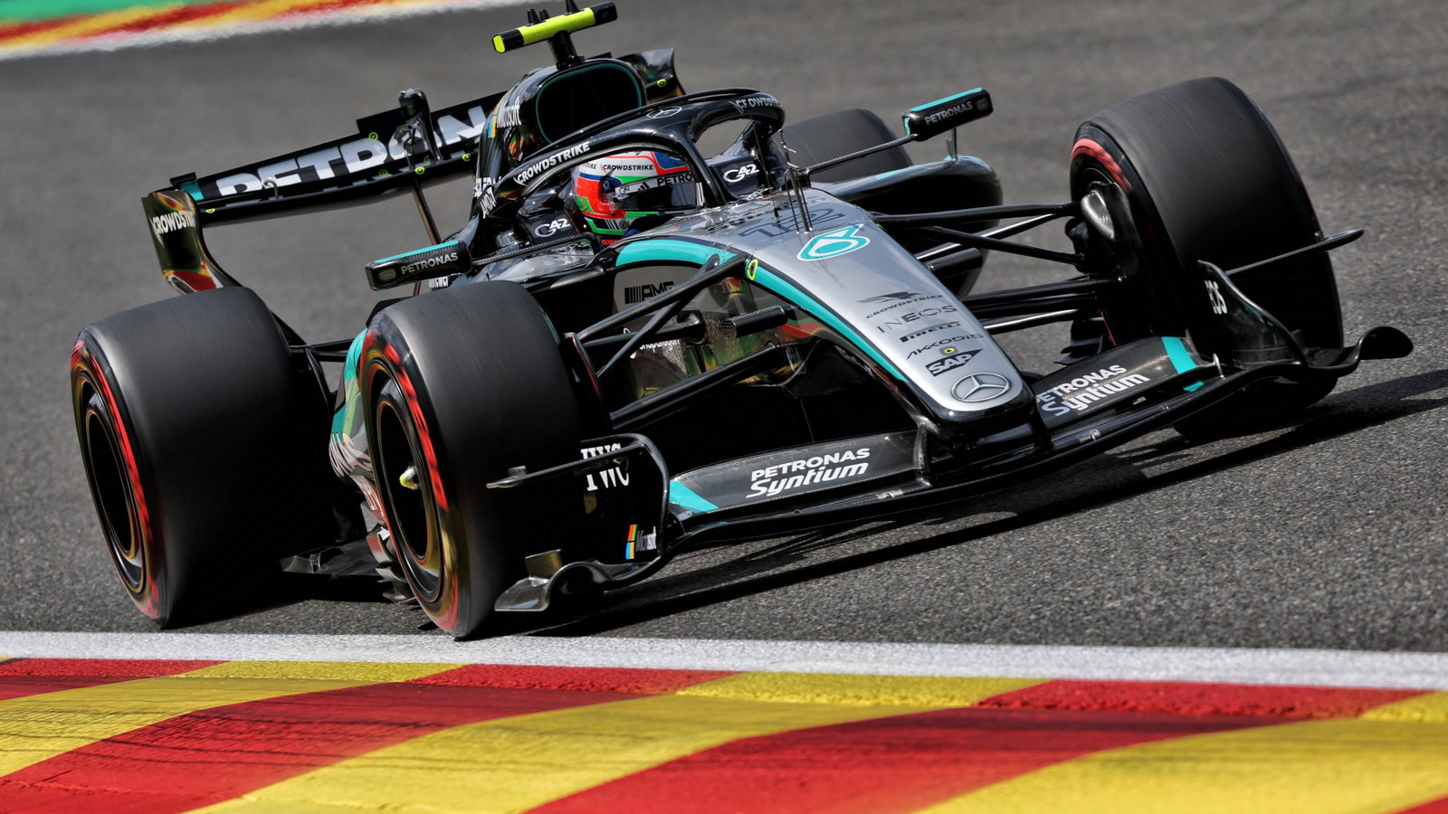 Antonelli beats Verstappen to pole in red-flagged Spa qualifying thumbnail