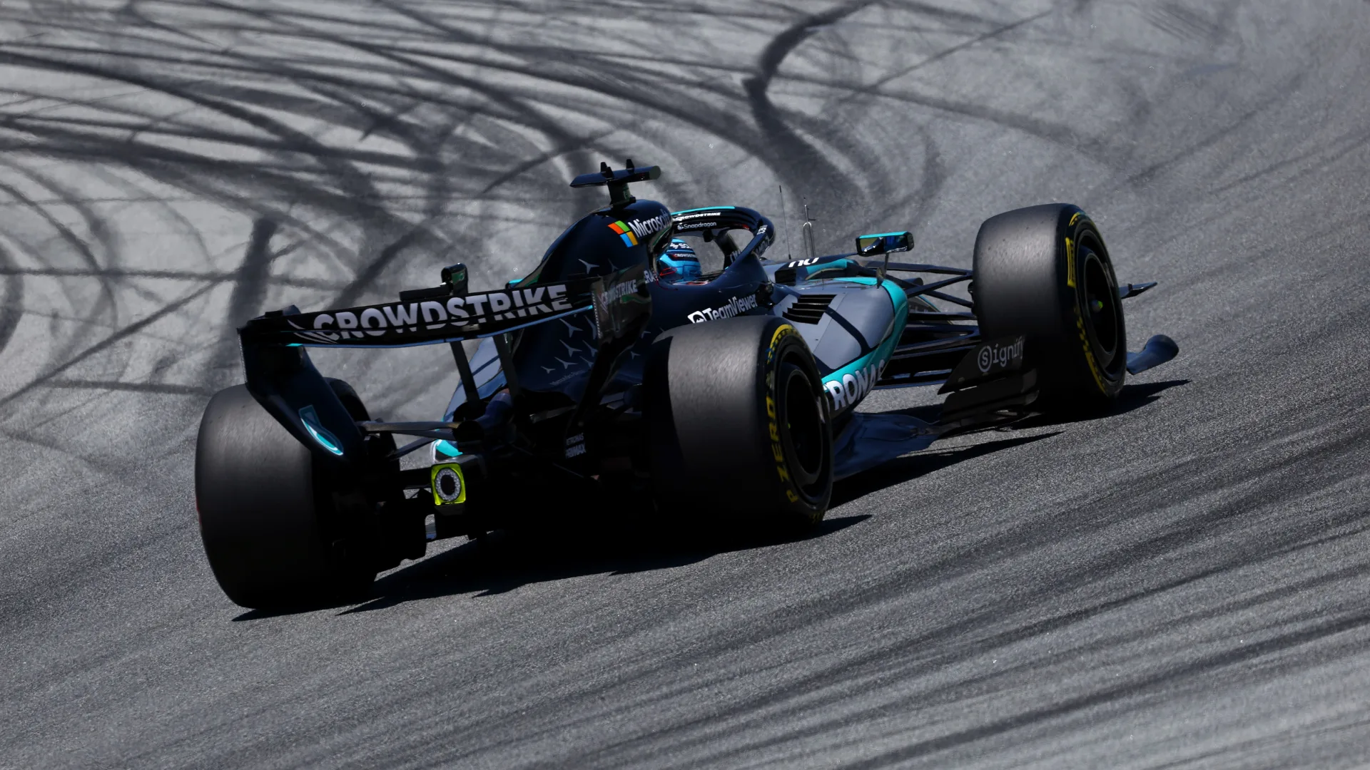 Russell fastest from Piastri and Leclerc in Barcelona FP1 thumbnail