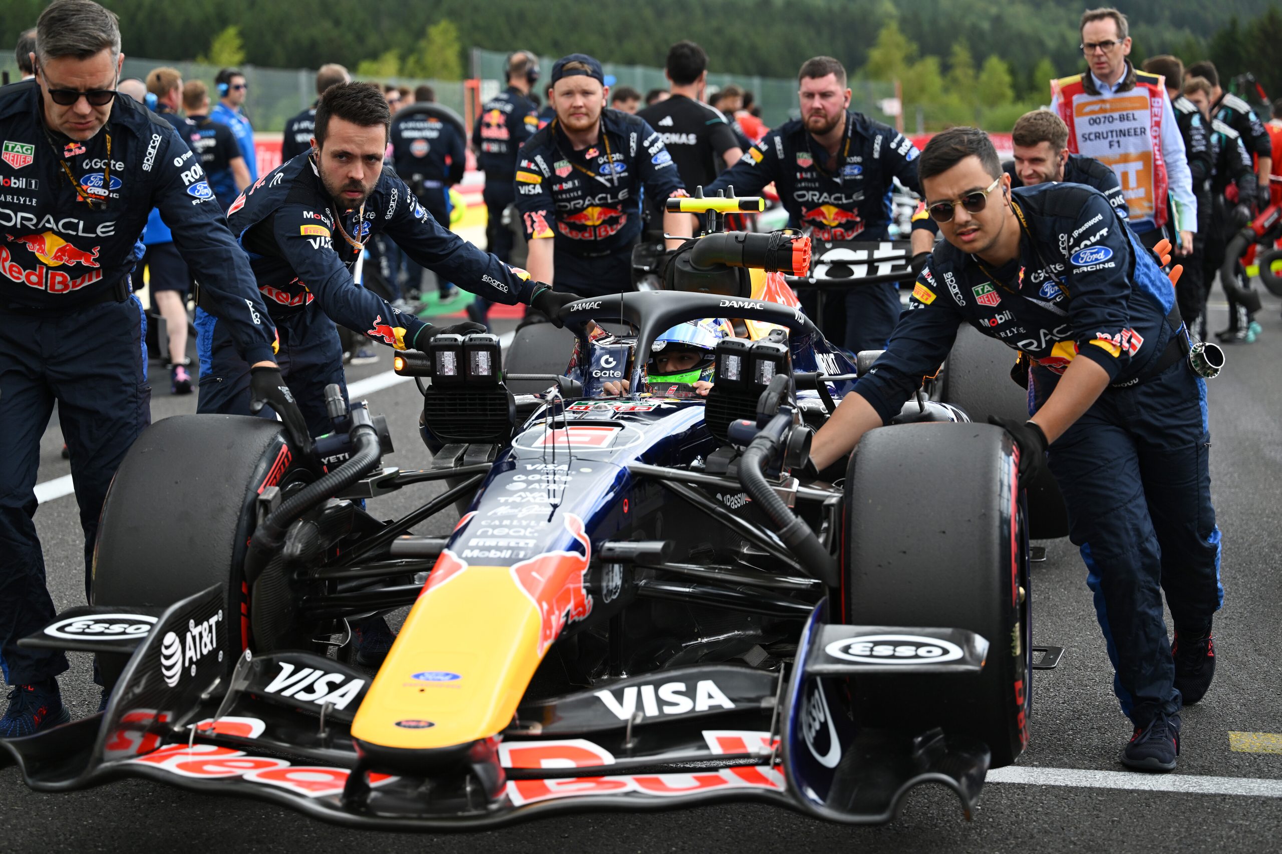 Coulthard calls time on F1's engine penalties: ‘It’s a bygone era’ source thumbnail
