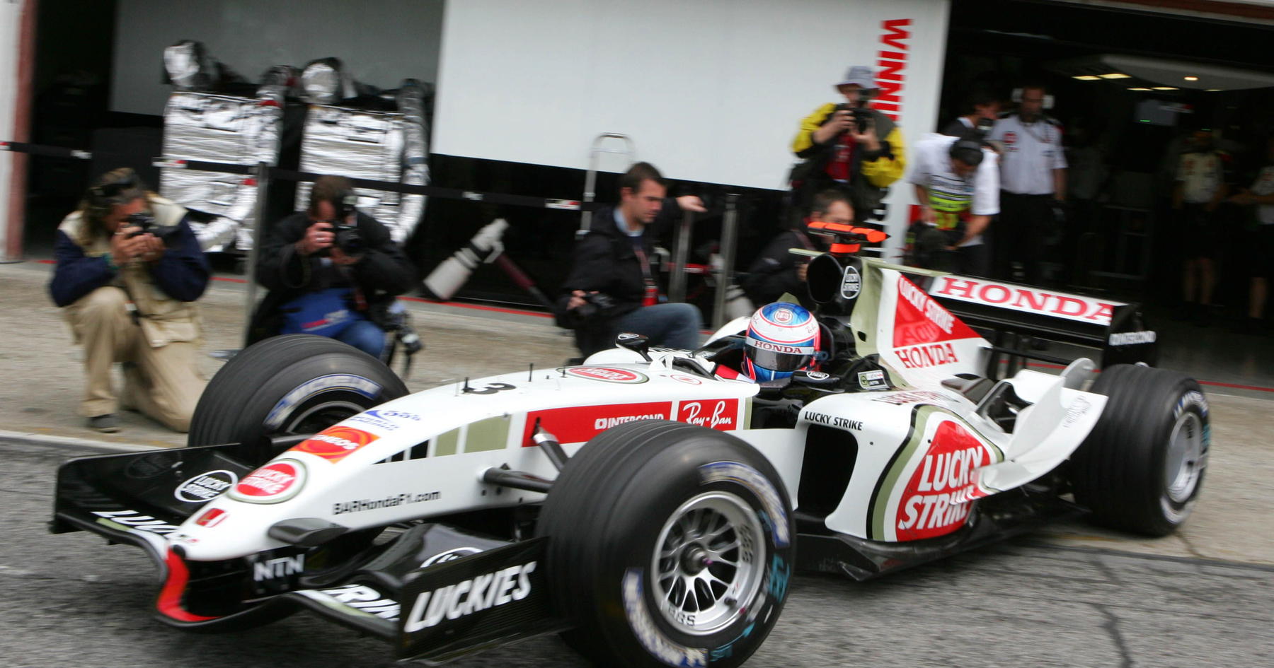 Throwback: F1 team hit with two-race ban after bizarre innovation thumbnail
