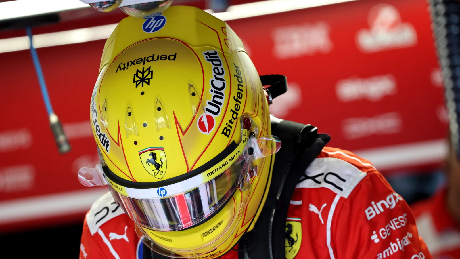 Lewis Hamilton refutes Oliver Bearman F1 2026 slow circuits claim source thumbnail