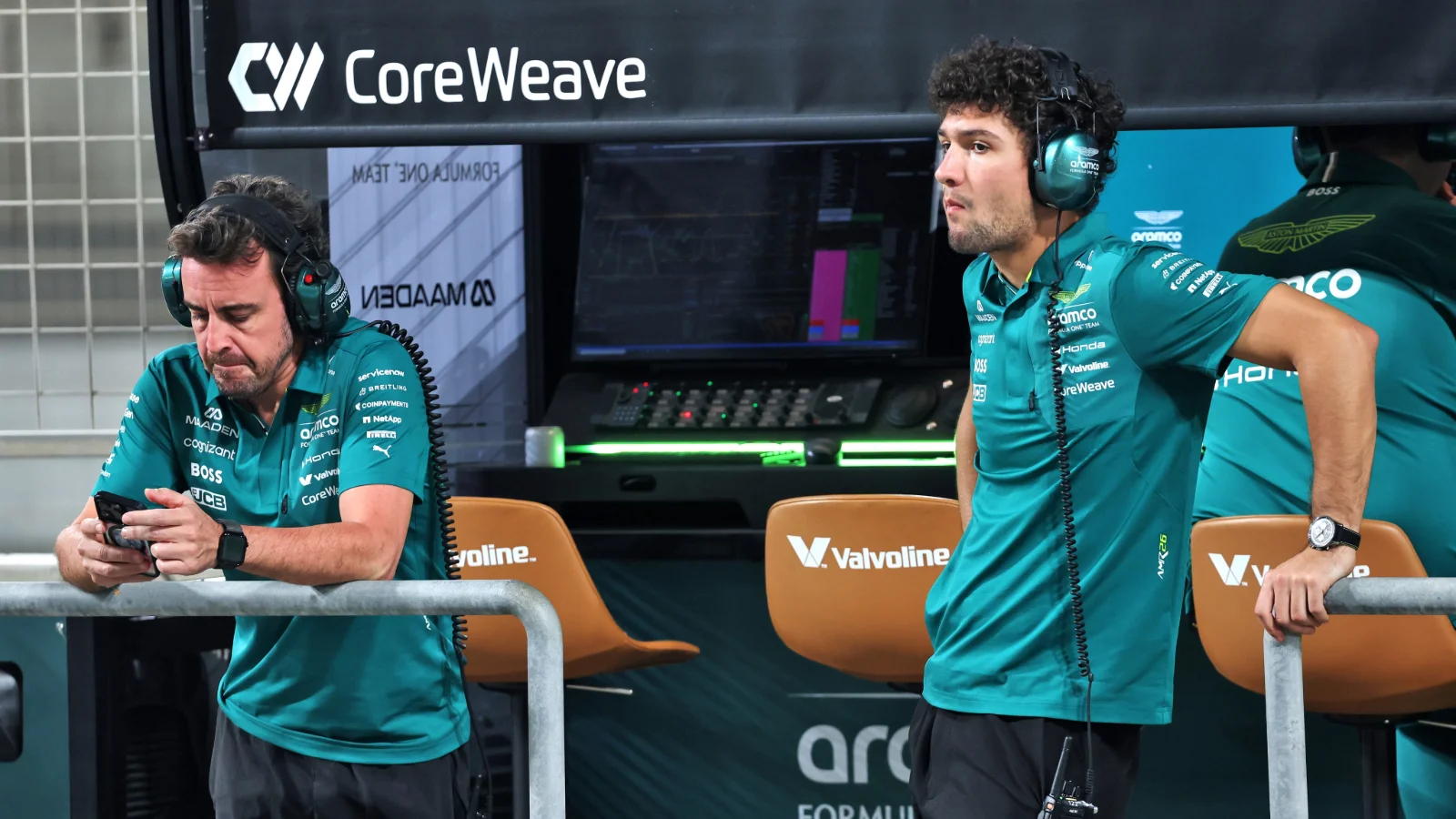 Aston Martin driver reveals team's ‘race-ready’ wish amid details of Fernando Alonso relationship source thumbnail