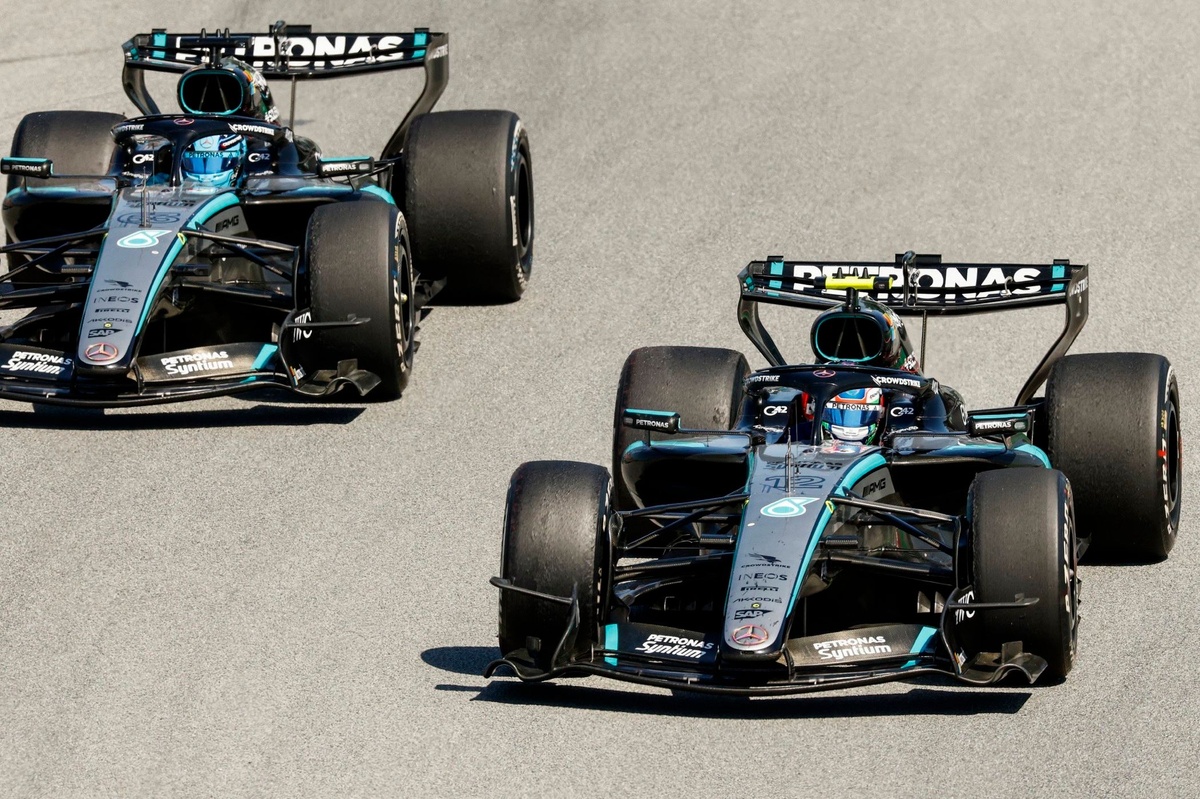 Mercedes: Software issue “affected George more than Kimi” source thumbnail