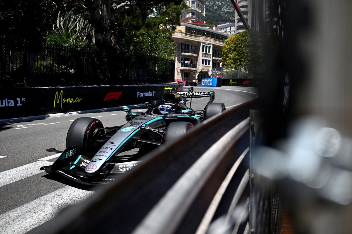 F1 Monaco GP: Kimi Antonelli takes sensational pole as George Russell struggles to sixth thumbnail