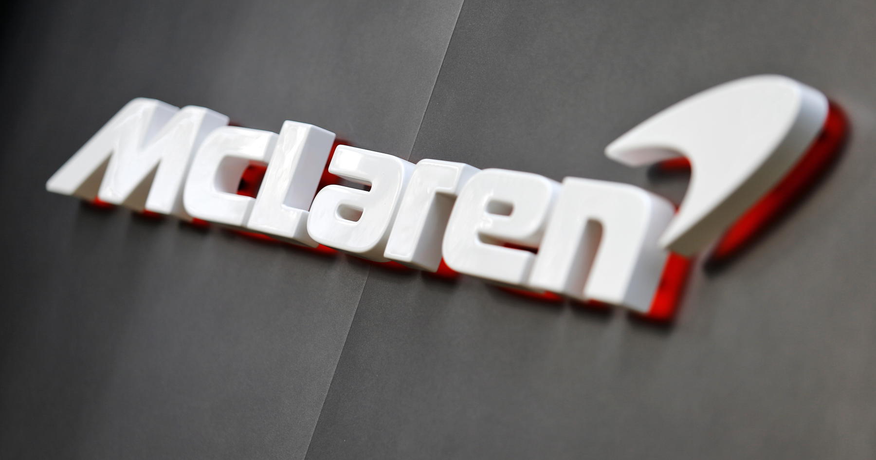 McLaren strikes huge new partnership with 'Global' deal source thumbnail