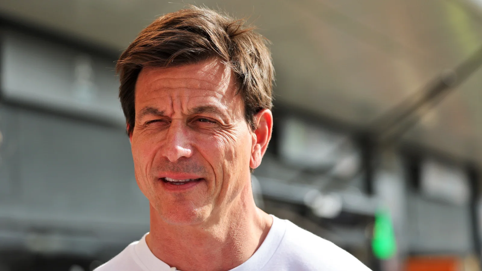 Toto Wolff braced for Mercedes F1 title fight with Ferrari thumbnail