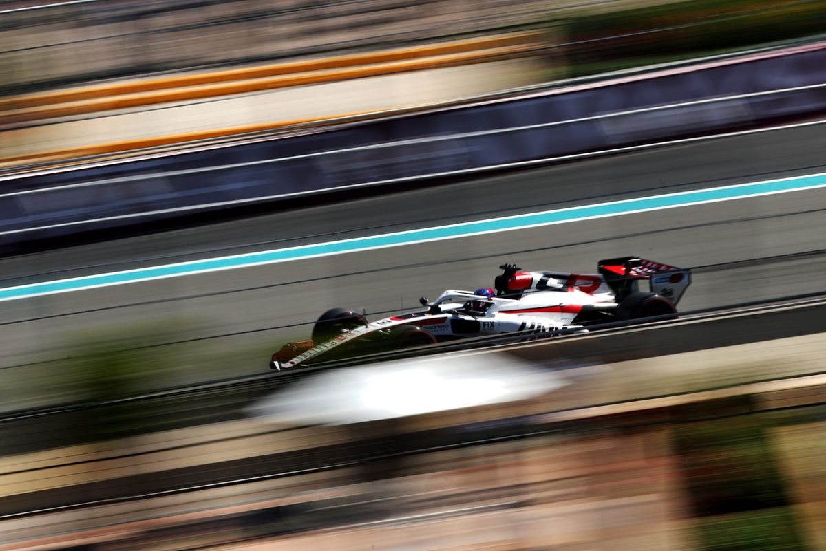 An F1 team boss's fury at 'absolute bulls***' driver exit rumours thumbnail
