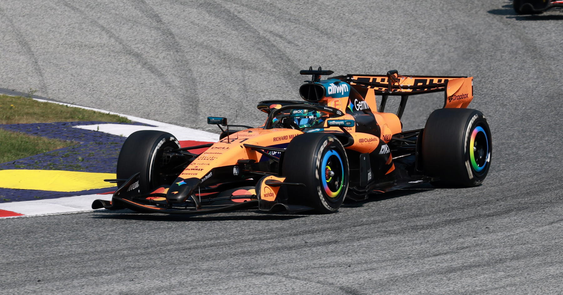 Oscar Piastri issues McLaren 'evidence' in progress defence source thumbnail