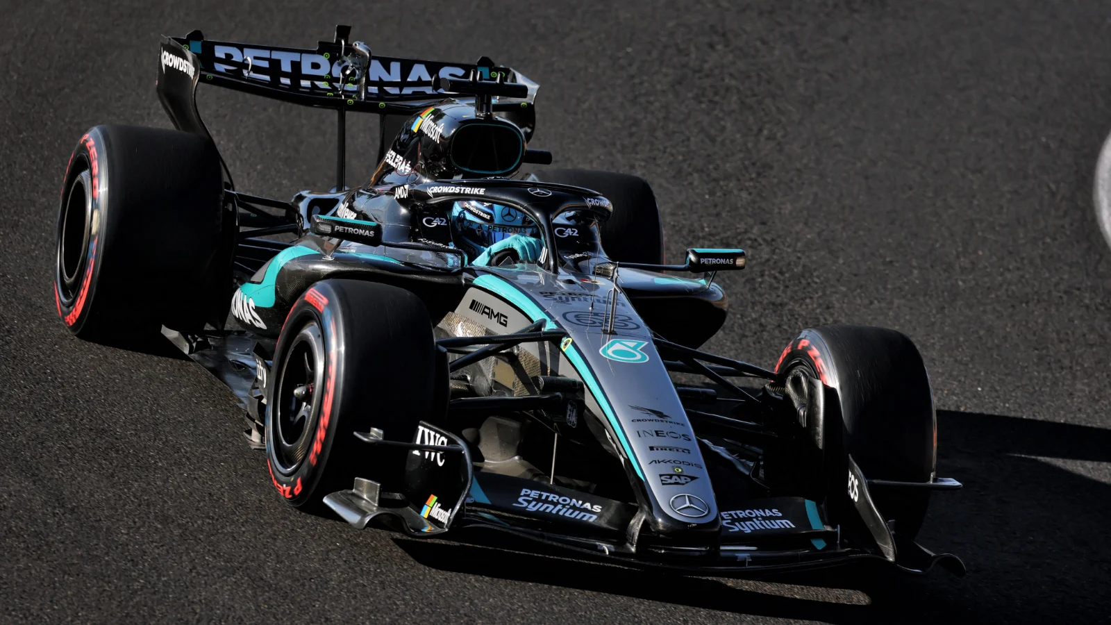Mercedes casts doubt on its competitiveness at F1 Hungarian GP source thumbnail
