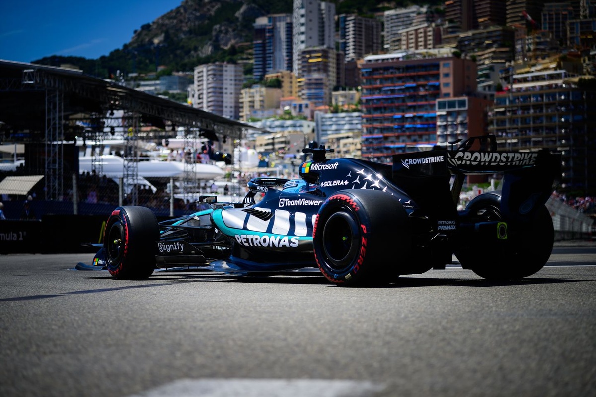 Max Verstappen, Mercedes and Oscar Piastri: The key factors in F1's silly season thumbnail