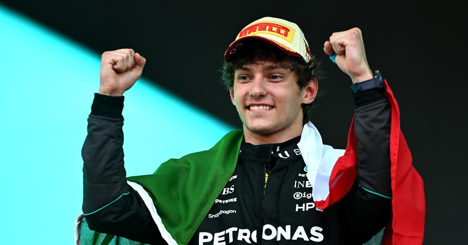 Kimi Antonelli halfway to shattering F1 record - and ending 73-year drought thumbnail