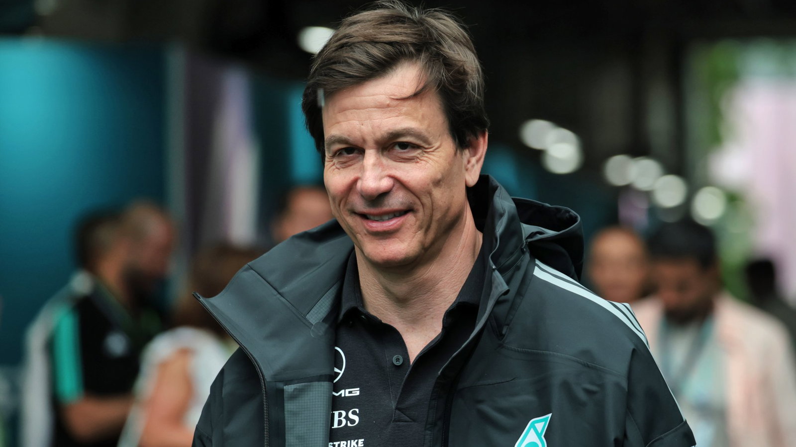 Toto Wolff proposes 1200bhp F1 "mega-engine" after FIA V8 revelation thumbnail