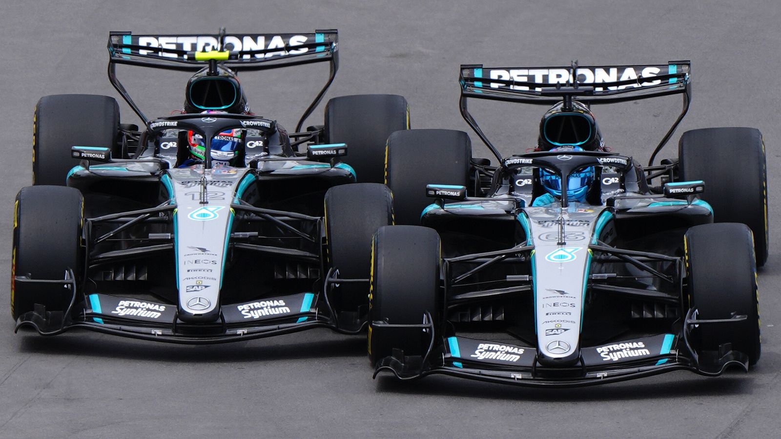 Mercedes collide! Was 'cinematic' Russell, Antonelli clash fair? thumbnail
