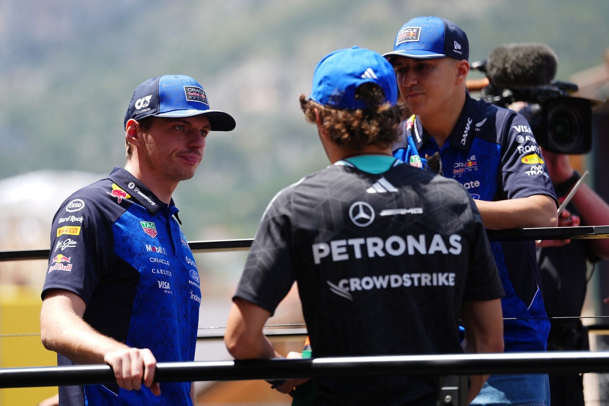 F1 Monaco GP live commentary and updates - Kimi Antonelli on pole from Max Verstappen | Live text | Motorsport.com thumbnail