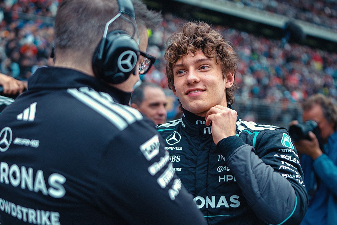 Antonelli reminds Mercedes: ‘You can't put a leash on a driver’ thumbnail