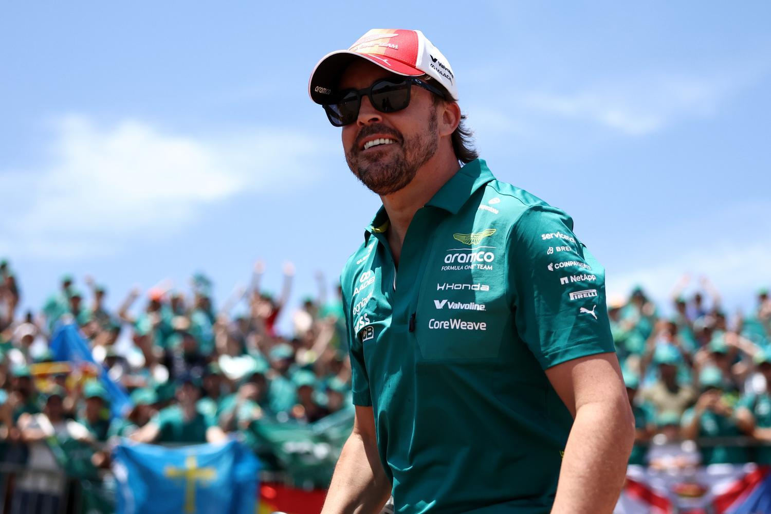 Alonso admits drivers' parade was ‘best part' of Barcelona weekend source thumbnail