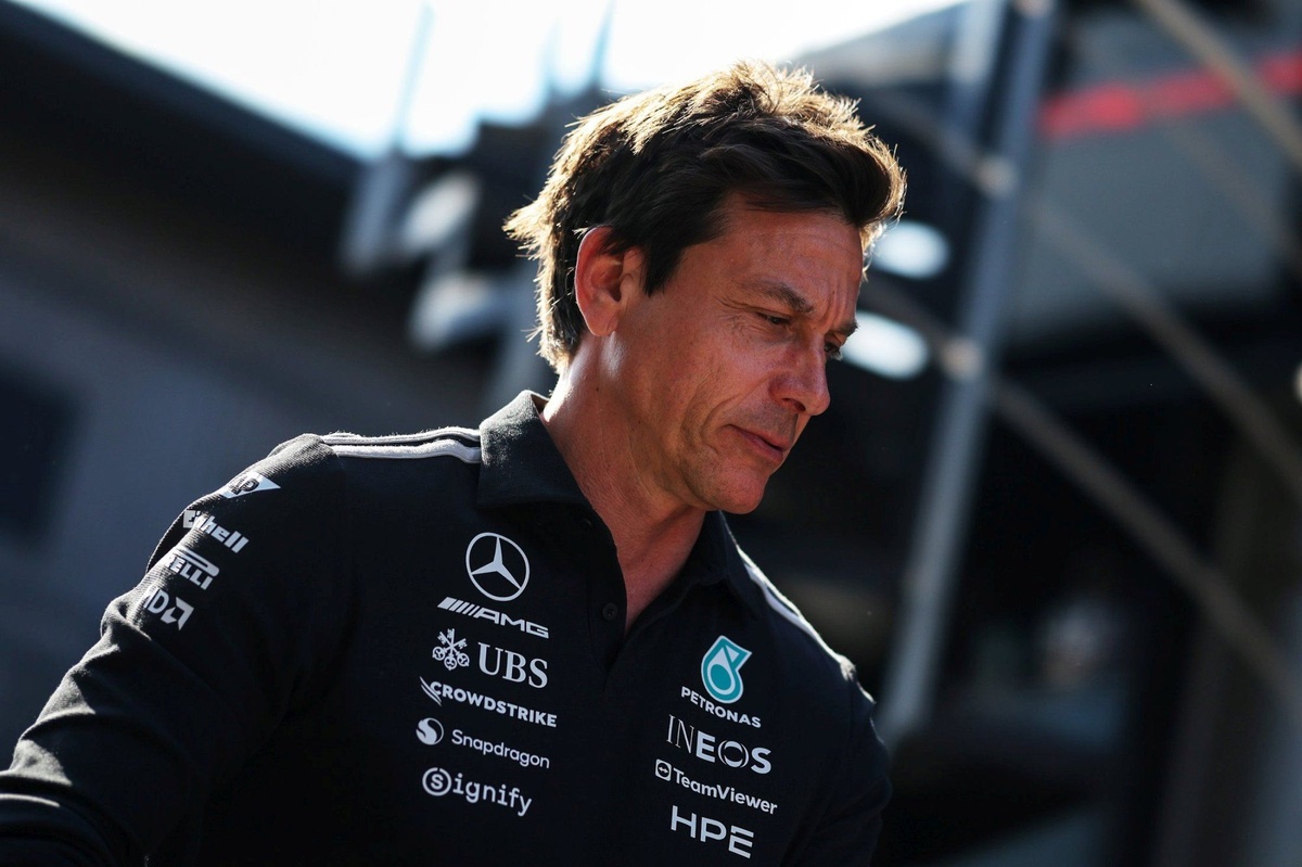 Toto Wolff: "Emotional" Fred Vasseur misunderstood comments on Ferrari source thumbnail
