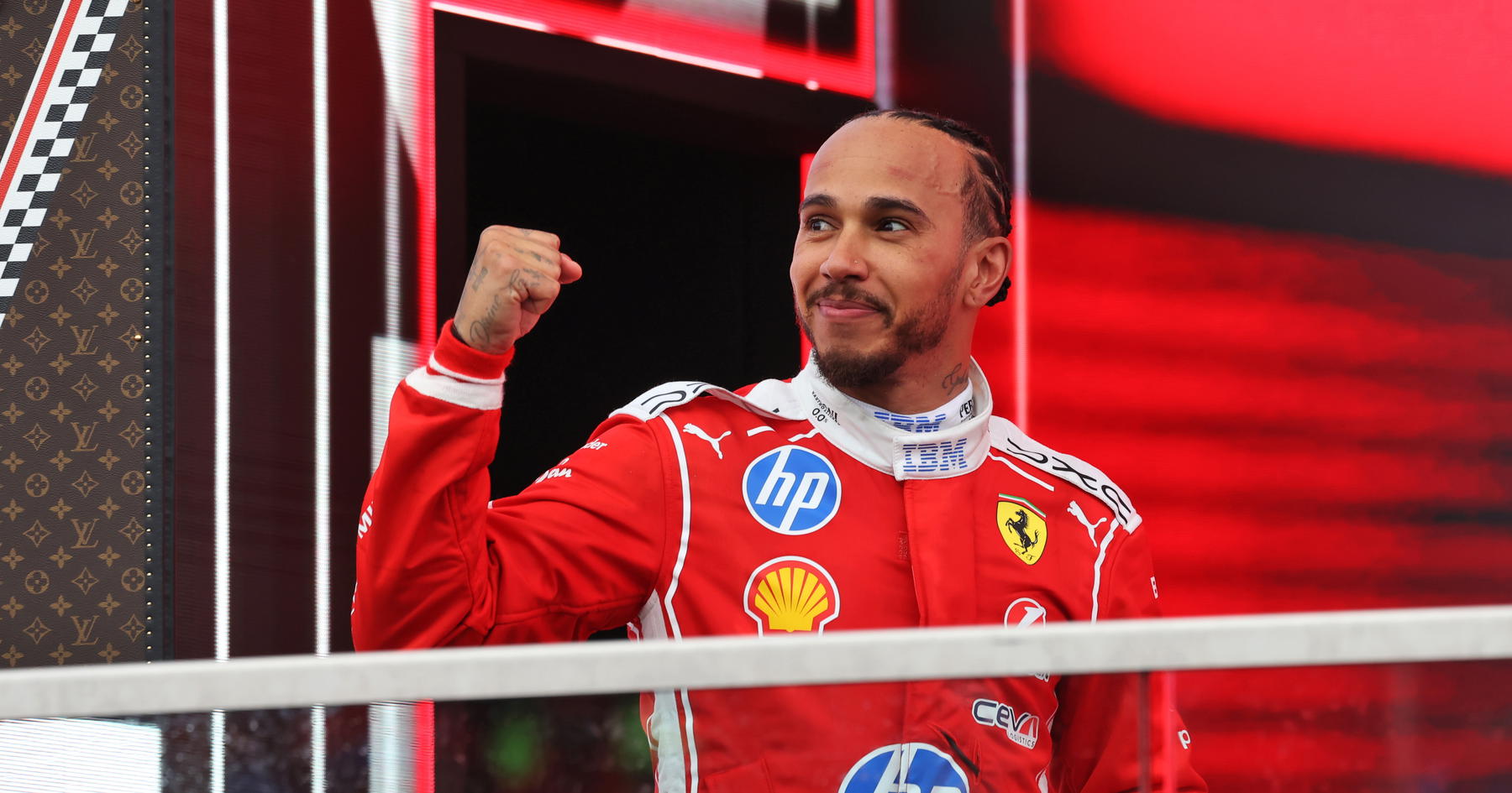 Lewis Hamilton aggression hailed in game-changing Charles Leclerc 'obliteration' source thumbnail
