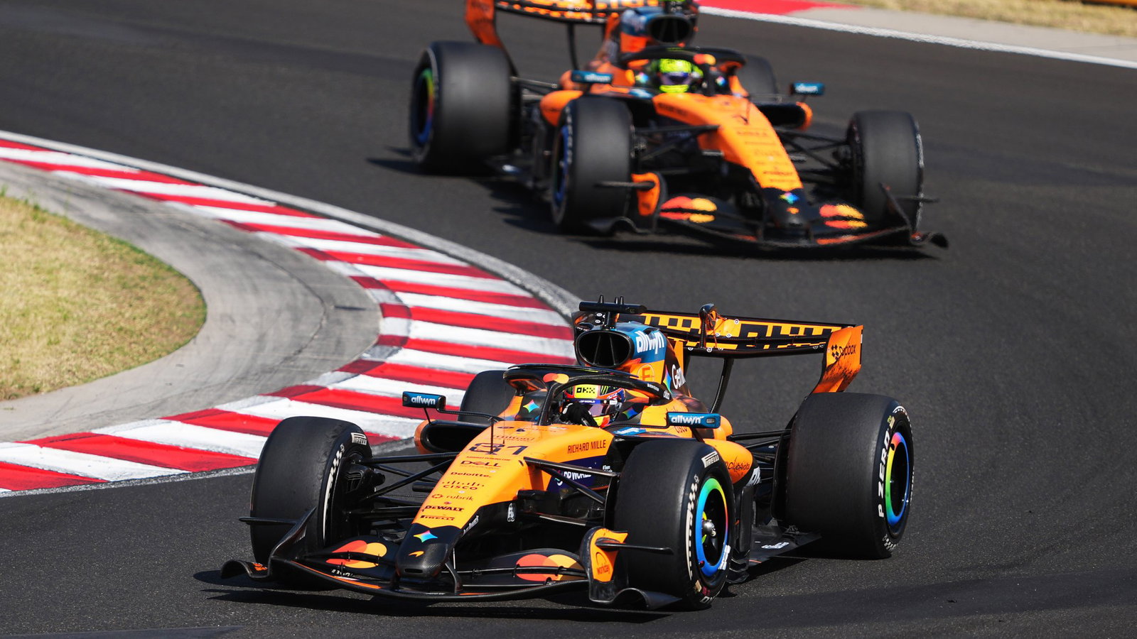McLaren defends Hungary strategy after Piastri, Norris fume over radio source thumbnail