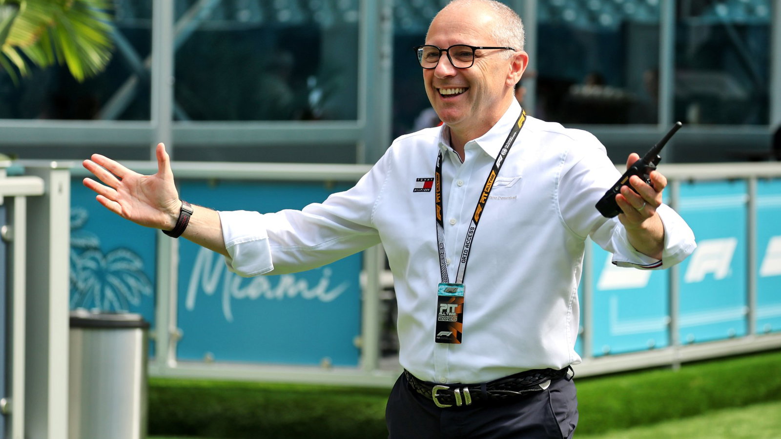F1 boss responds to FIA plans to bring back V8 engines thumbnail