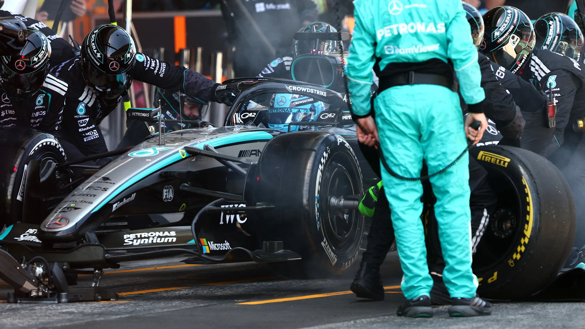 Mercedes reveal unusual issue that impacted Russell in Spain thumbnail