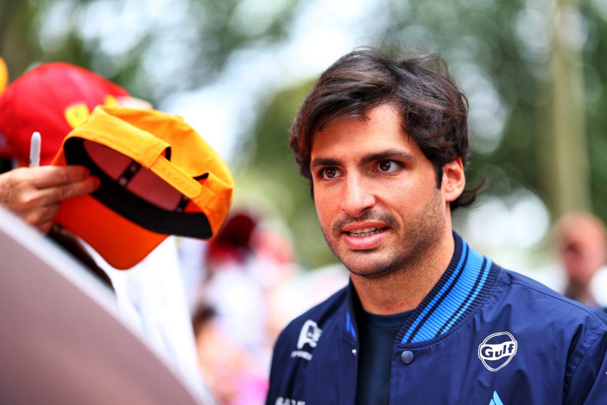 Sainz samples new Madring: ‘You've created quite a cocktail’ thumbnail