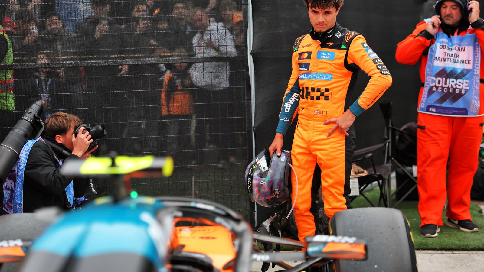 Norris jets in for Indy 500 celebrations with Ricciardo after Canada woe thumbnail