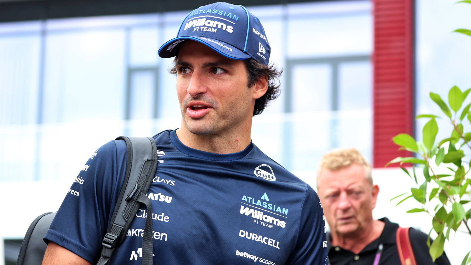 Sainz commits to Williams: A show of faith or no better options? thumbnail